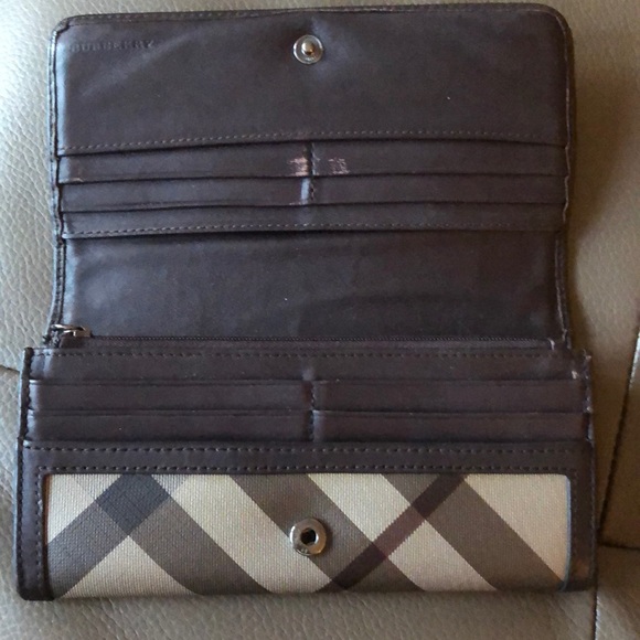 Burberry wallet - Picture 2 of 6